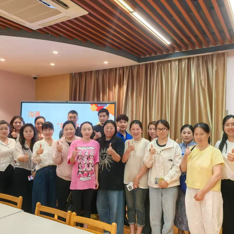 拆掉亲子沟通的“冰山”：建平永宁小学这场沙龙让亲子对话开出花