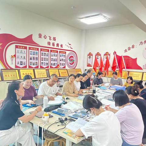 聚焦习作教学，共研提升策略 ——三年级语文组半日教研活动