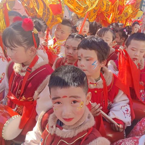 《传承民间社火，弘扬传统文化》——甘谷县磐安镇中心幼儿园庆元旦，迎新年主题活动