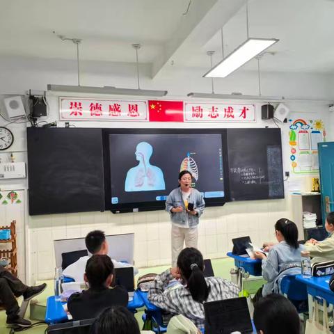 育英中学地生组开展青年教师展示课活动