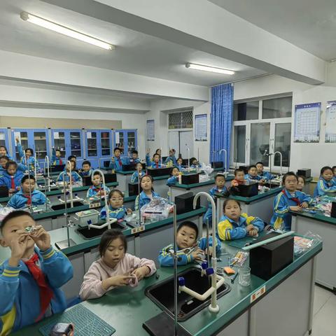 与“泥”相约三年级社团活动