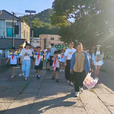 护河爱水，清洁家园—横溪小学红领巾志愿者“如果河流会说话”护河行动