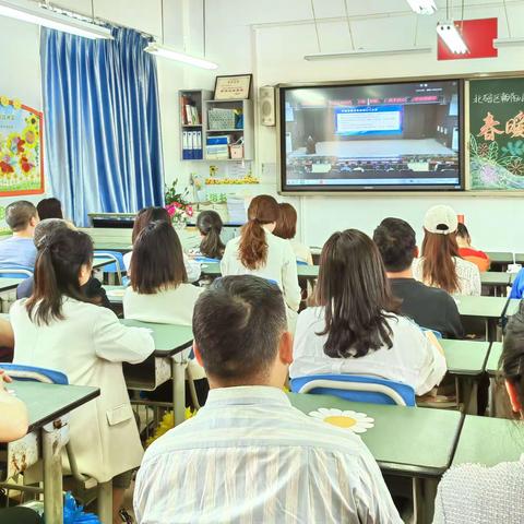 春暖花开，携手润心             ——朝阳小学5年级10班家长会纪实