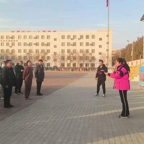 “趣味竞技，凝心聚力”托克逊县第一中学教职工趣味运动会圆满落幕