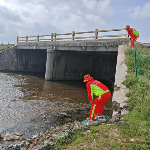 青海湖公路段多措并举全力保障辖养公路平稳度汛