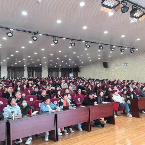 品在先，重习惯；爱在前，善沟通——高一年级期中考试家长会