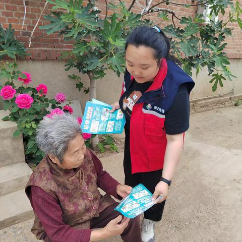 网格员宣传活动：温暖传递与知识普及