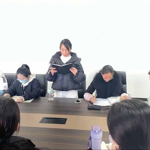 如何提高小学生学习英语的兴趣——樱桃郭学校小学英语组教研活动