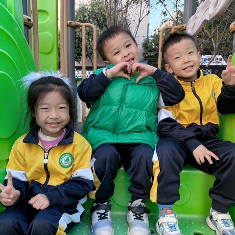 🌈遇见“美”一个你，南昌县第一幼教集团幸福雅苑分园大二班11月成长记录📝