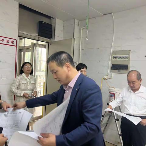 瀍河实验新餐厅   增添校园新气象