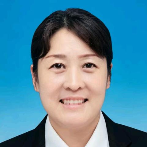 【0509期】 ﻿余心不负耕耘志 静处常开桃李花 ——记赤眉一中余静老师三十载 ﻿教育芳华
