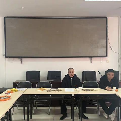 西北旺村股份社党群座谈会圆满召开，共谋发展新蓝图