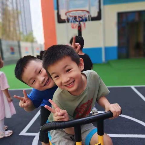 【学府时光幼儿园】——大一班一周精彩回顾