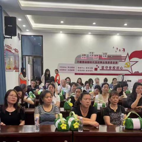 巾帼聚力护清波 同心共筑碧水梦