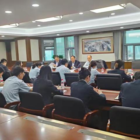 新疆总审计室组织开展“启航‘十五五’新征程 青春建功新时代”主题青年员工座谈会