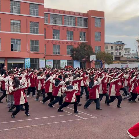 谯城区幸福路小学举行---五禽戏进校园活动