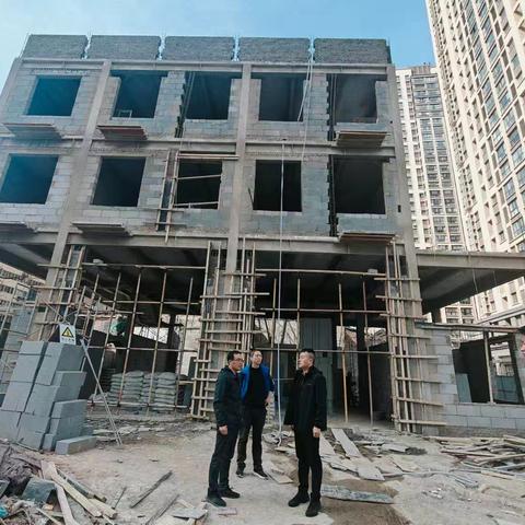 莲湖区消防救援大队深入销售维修点开展电动自行车安全宣传活动