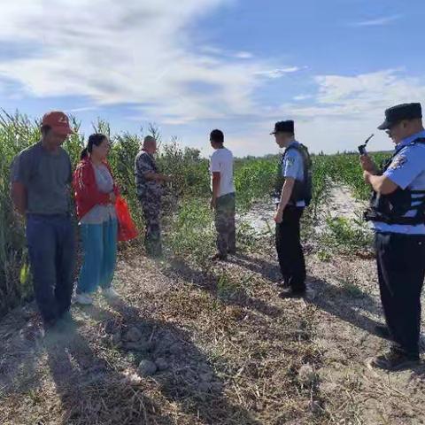 芳草湖农场一连两委联合老生地派出所调解职工间矛盾纠纷