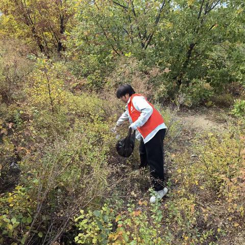 【文明实践】 志愿服务进景区 绘就旅游文明新画卷