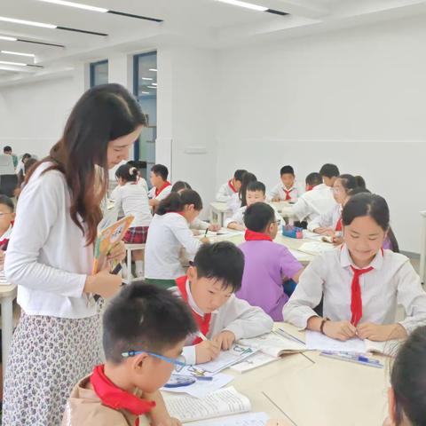 红烛耀盈庭，师能促成长 ——崔桥小学语文教研活动