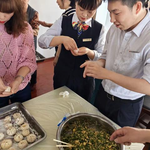 花开五月 劳动最美