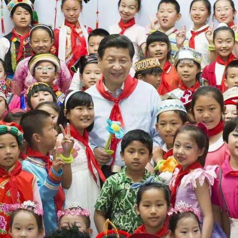 从小牢记价值观  争做美德好少年——长治路小学主题队课