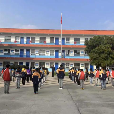 同家庄派出所法治进校园，护航助成长