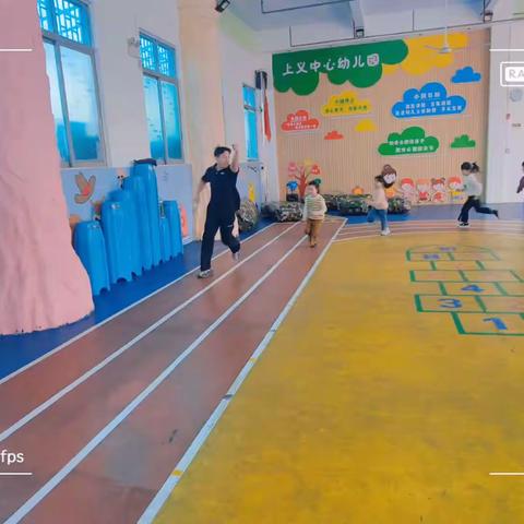 🌷📺欢迎收看📺〰️〰️〰️〰️〰️本周分享💭🌈ℍ𝕒𝕧𝕖 𝕒 𝕟𝕚𝕔𝕖 𝕕𝕒𝕪・带我的小可爱们👧👦锻炼身体，收集快乐🌞