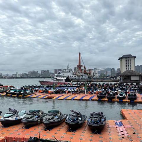 市旅游服务中心开展端午节假日水上游乐项目检查