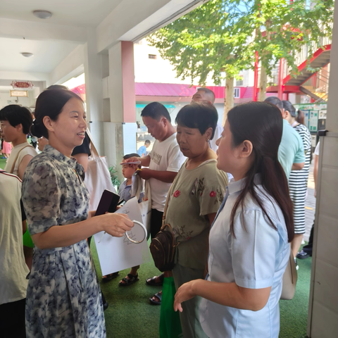 金融服务进校园 代收学费惠师生——建行蓝田县支行温情助力开学