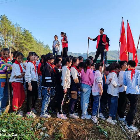 “铸牢奋进思想 贯彻劳动实践”——黄柏中心小学党支部