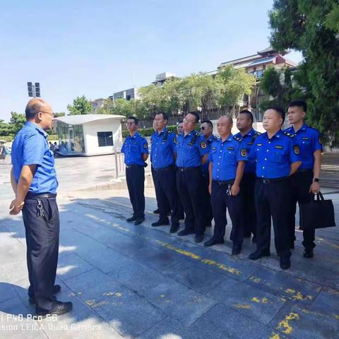 专项整治  全面管控——西大街城管执法中队组织开展市容秩序专项整治行动