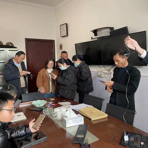 随心智贷实惠办，上门营销成果赞——练市支行上门办理贷款和信用卡业务