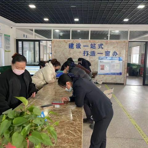 服务上门，薪卡相融——练市支行外拓车安机动车检测