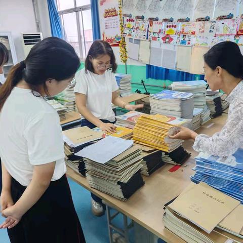 以“检”促优，以“查”促教——郑店中心小学教学常规检查活动