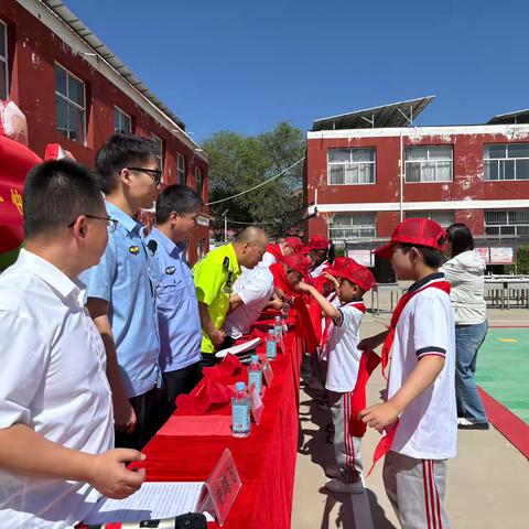 高举队旗跟党走  ‍争做新时代好少年 ‍——岚城小学庆六一主题活动圆满举行