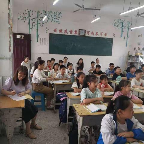 凝“新”聚力，共赴未来 ——庙街乡中心小学2023年秋期特岗教师汇报课