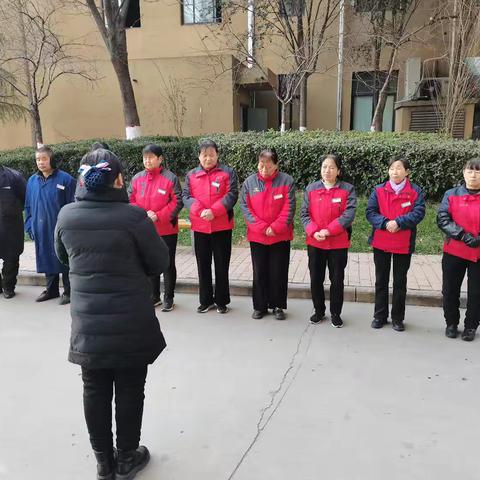 万象嘉城小区1月份垃圾分类入户宣传及三支队伍培训