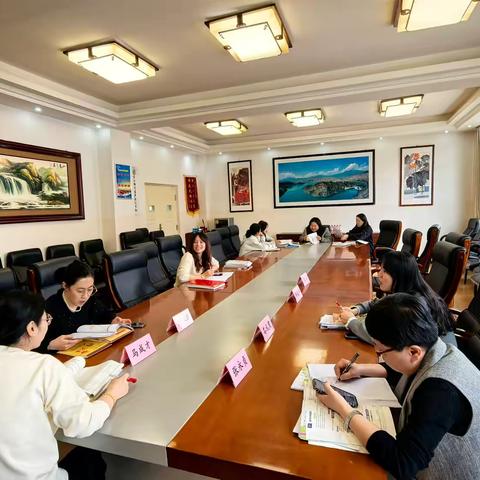 深耕文学沃土，共绘教学新篇