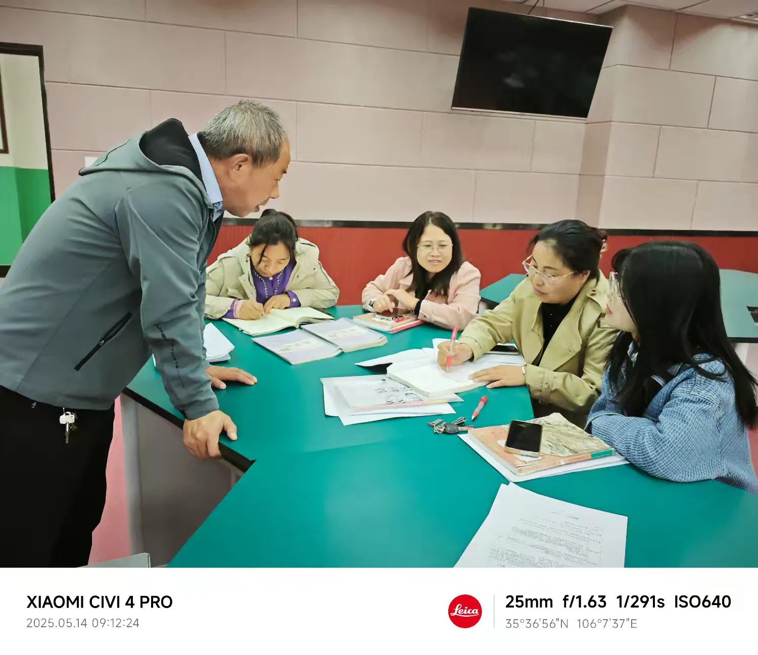 简篇-深耕细研踏歌行,集思广益搞教研——语文教研活动