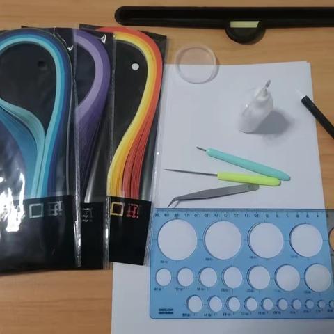 特教2301乔新月科技文化节