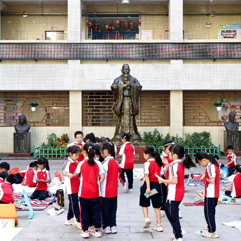 阳东区东城镇第四小学开展“童心集市，以物换物”主题交换活动