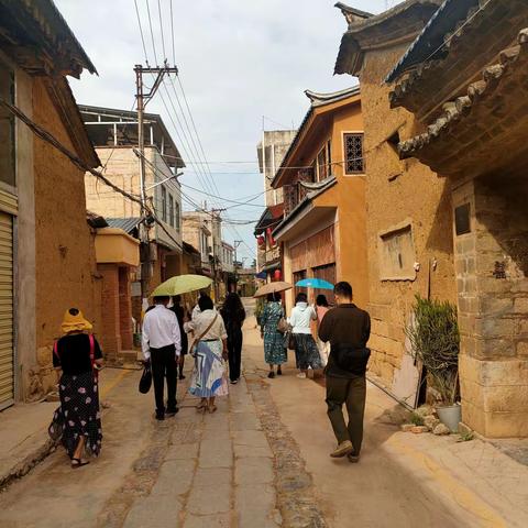 建阳女企赴昆明考察学习