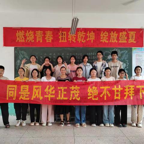 感受诗歌之唯美 写出情感之共鸣——陌陂中学九四班的“诗词小达人”来啦～～～