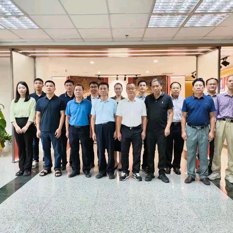 昌江黎族自治县人大常委办公室党支部开展“参观省人大历史陈列厅”主题党日活动