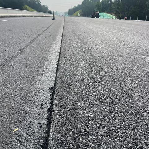 江鹤高速ATB沥青路面返碱问题