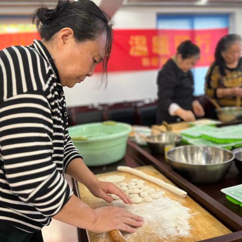 让爱传递 温暖同行 ——彭后慈善站开展慰问活动