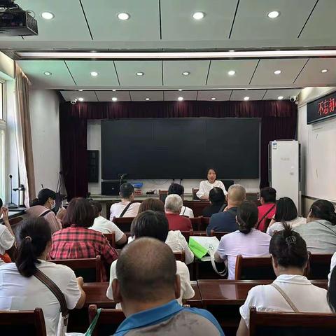 邯山区罗城头街道四号院社区9月13日开展以“中华民族一家亲，同心共筑中国梦”为主题的民族团结进步宣传活动
