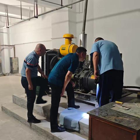 科技科联合保卫科开展2025年机房供电系统应急演练