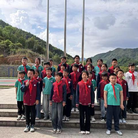 龙头山学校第十一周活动简报（2025.4.21-2025.4.25）
